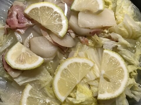 白菜とかぶ、ベーコンのレモン鍋
